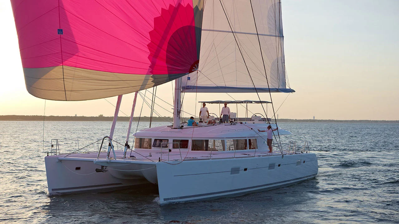 Lagoon-Catamaran-62-Exterior.jpg