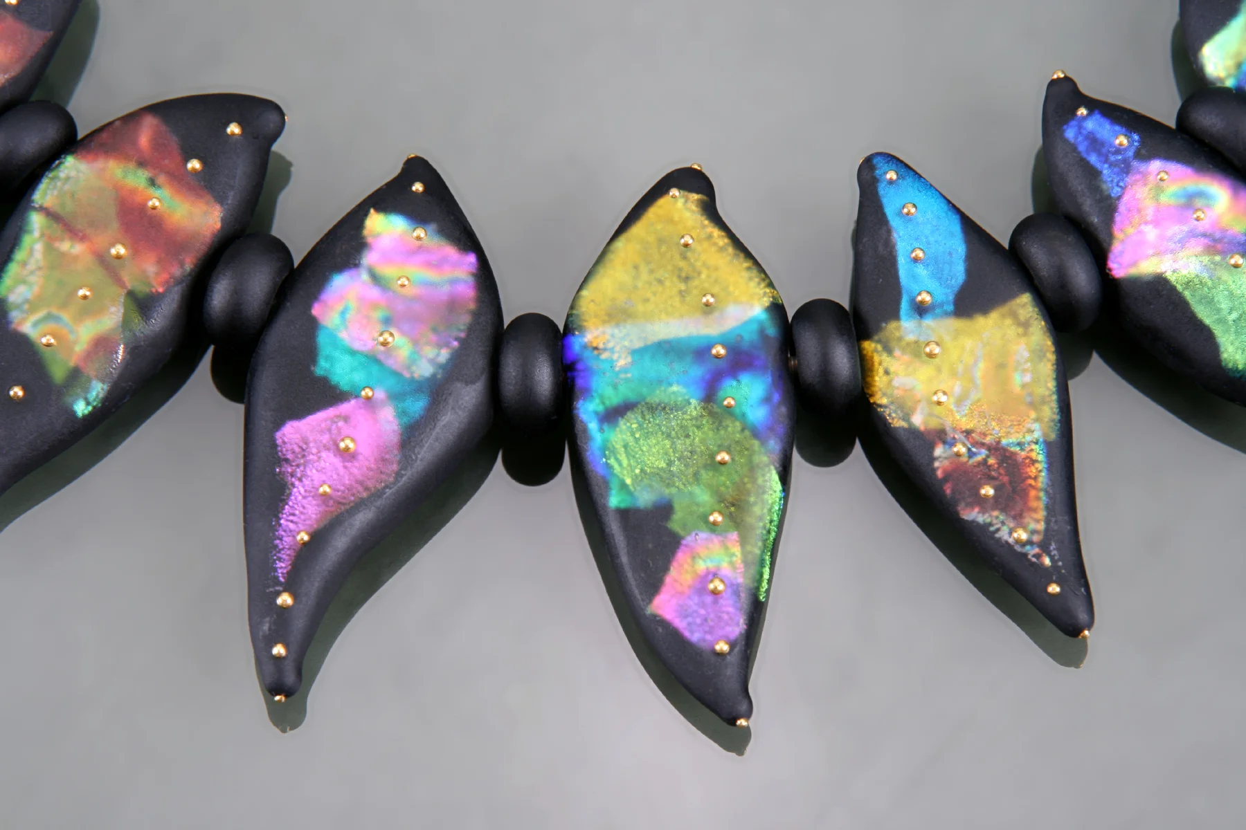 Black Flames Necklace - detail