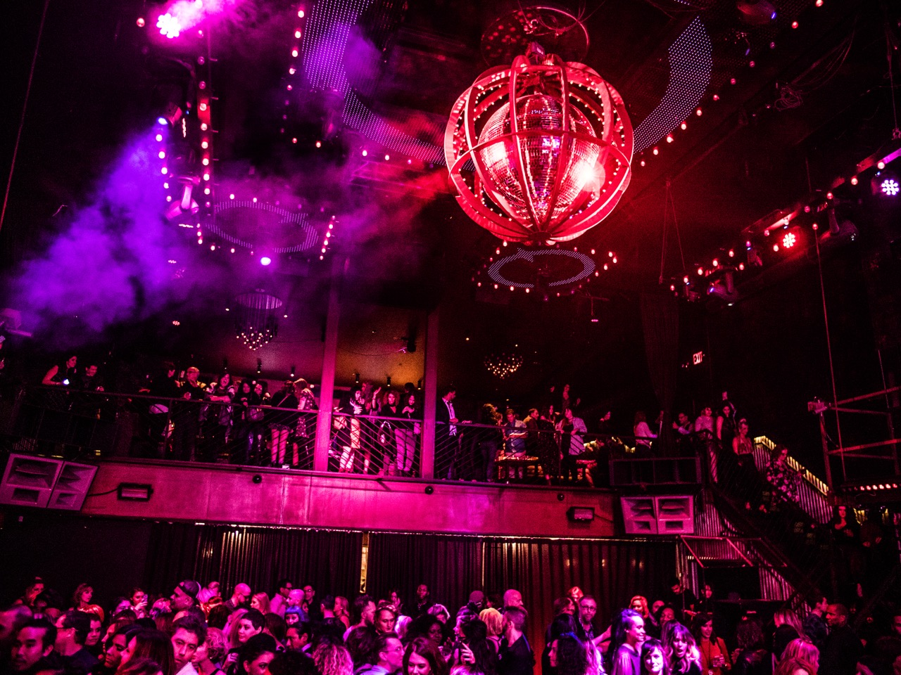 A look into the crowd at the Expo party at Marquee