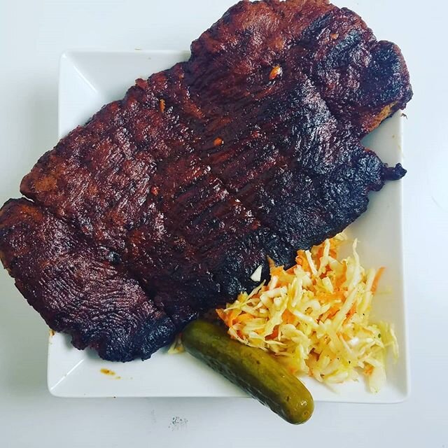 For all my bbq fans! Why can't non meat eaters like bbq? I do! First time digging into these seitan ribs and they were goooood! Anyone else tried them before? ---
#alkalinelivingkitchen #alkaline #plantlife #plantbasedeating #healthy #healthyrecipes 