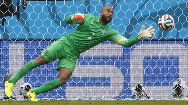 MULTIRACIAL MAN CRUSH MONDAY: TIM HOWARD via Swirl Nation BlogMULTIRACIAL MAN CRUSH MONDAY: TIM HOWARD via Swirl Nation Blog