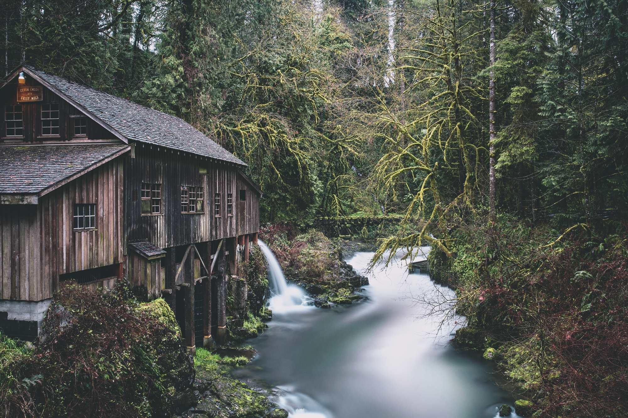 ISO 160, f/16, 1,080 secs