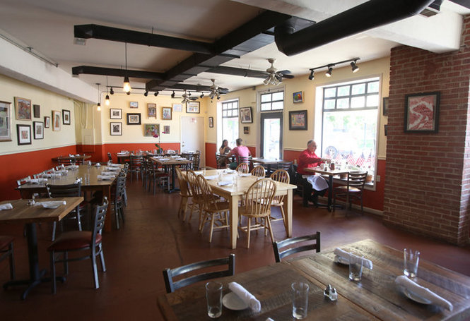 FARM TO TABLE DINING WITH LIVE MUSIC AND ART EXPOSITIONS