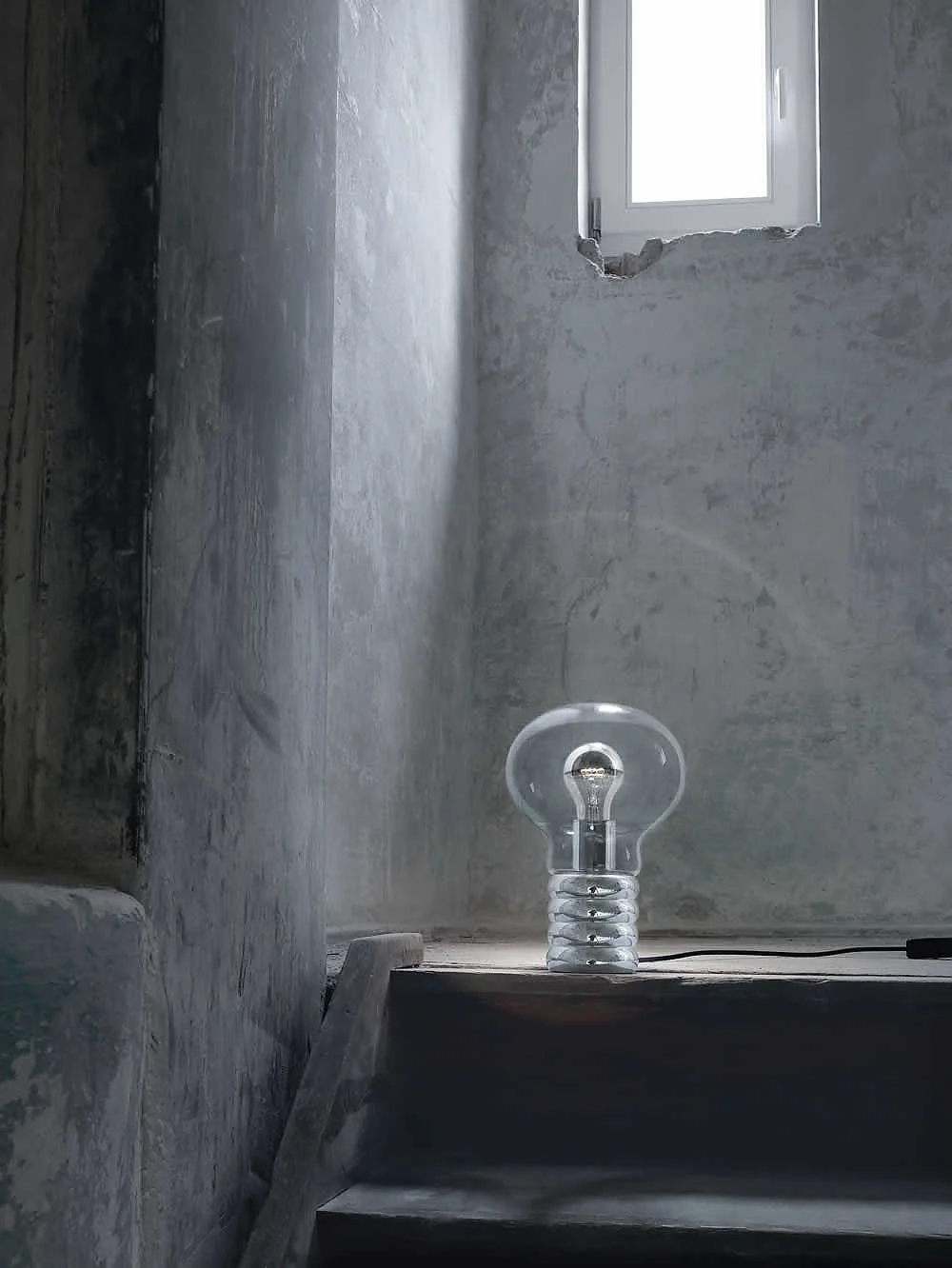 bulb_showroom.jpg