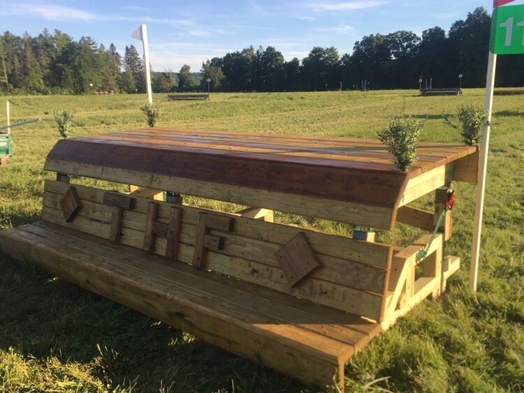  Town Hill Farm built this beautiful Preliminary table for its August Horse Trials. Thanks to all our amazing donors who have made such a huge success of the Frangible Technology Fund Program. Course designed by Jeff Kibbie. 