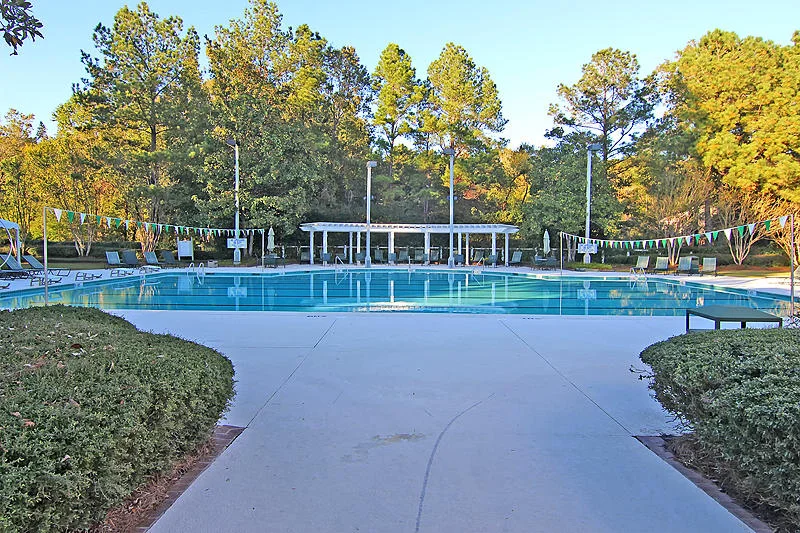 Pool3.jpg