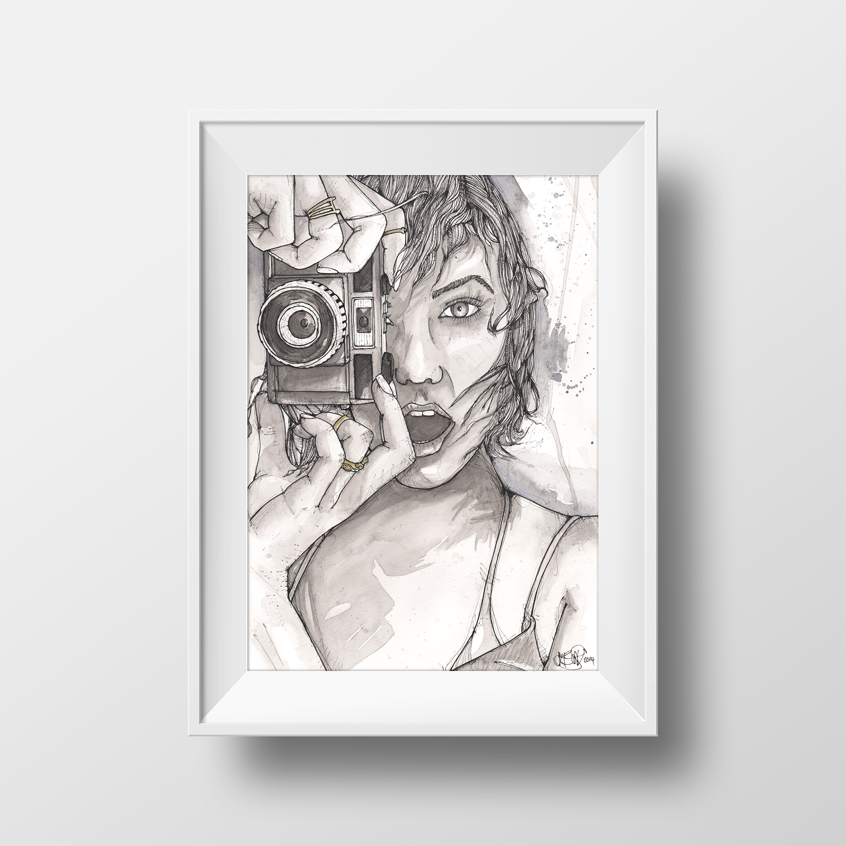 CAMERA GIRL.png