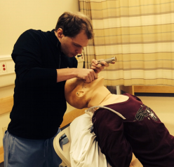 Turner JS, et al, Feasibility of upright patient positioning and intubation success rates at two academic emergency departments, American Journal of Emergency Medicine (2017), http://dx.doi.org/10.1016/j.ajem.2017.02.011