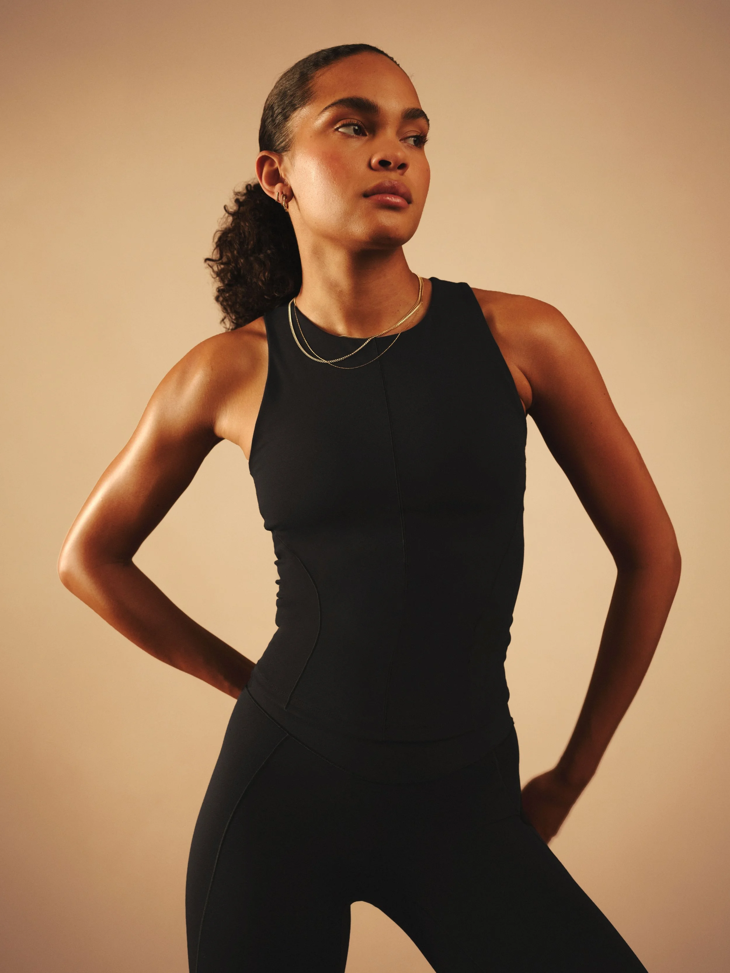 JPG-51189R-VeryBlack_51198R-VeryBlack_Editorial_0052 1.jpg