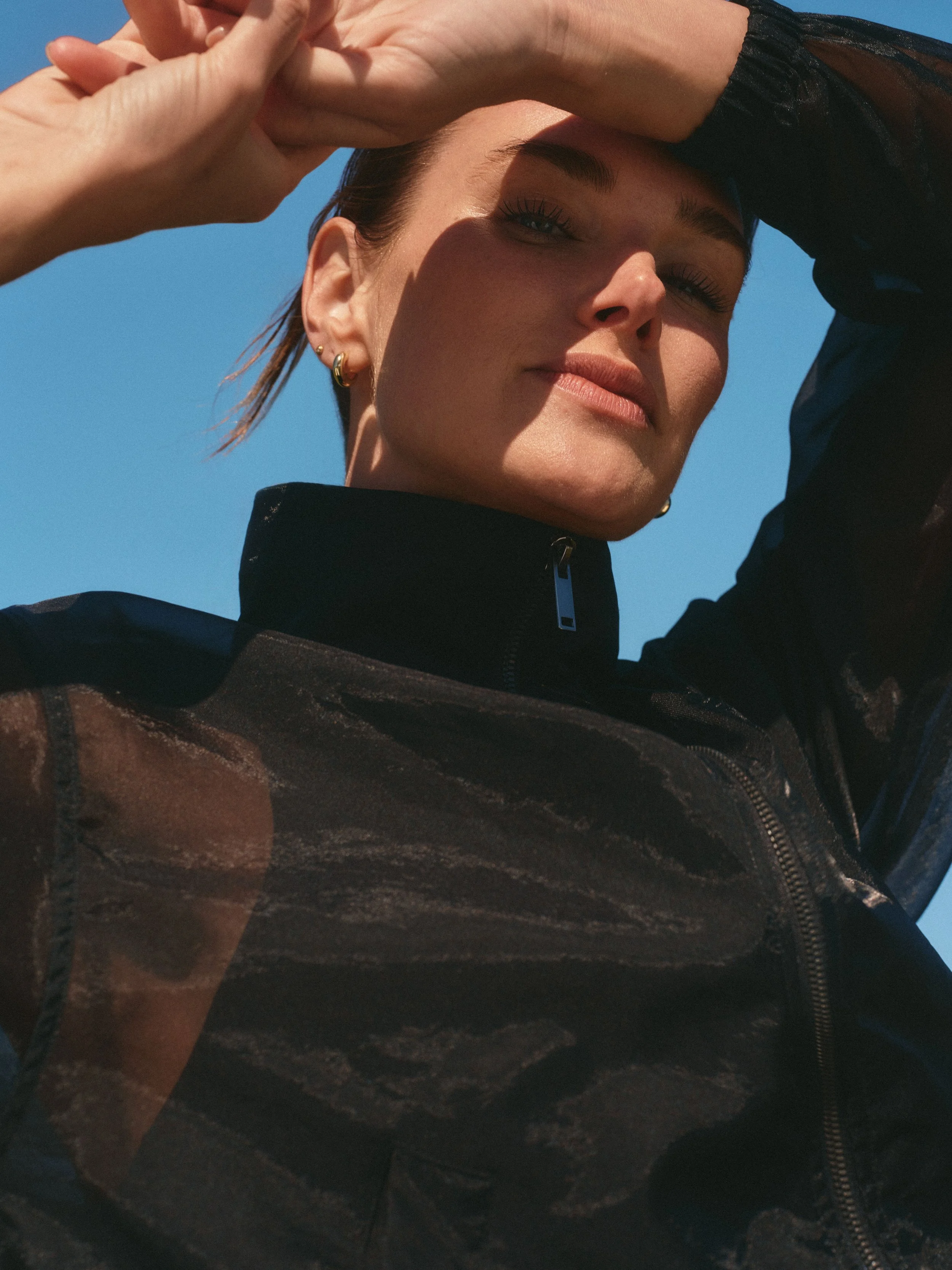 JPG-51233R-VeryBlack_51319R-VeryBlack_Editorial_0172.jpg
