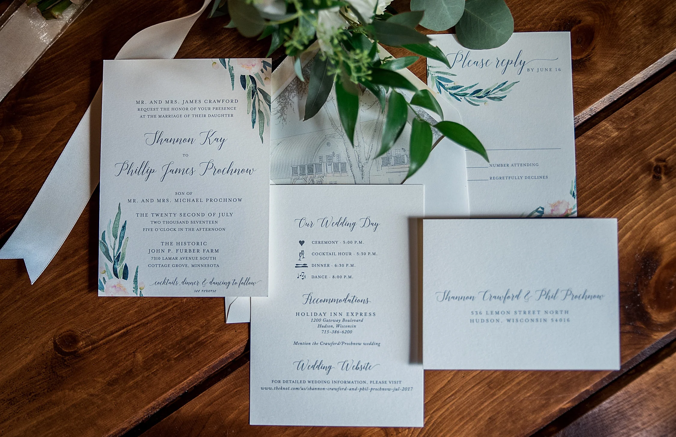 Light and breezy floral design meets an unexpected twist with a custom envelope liner!