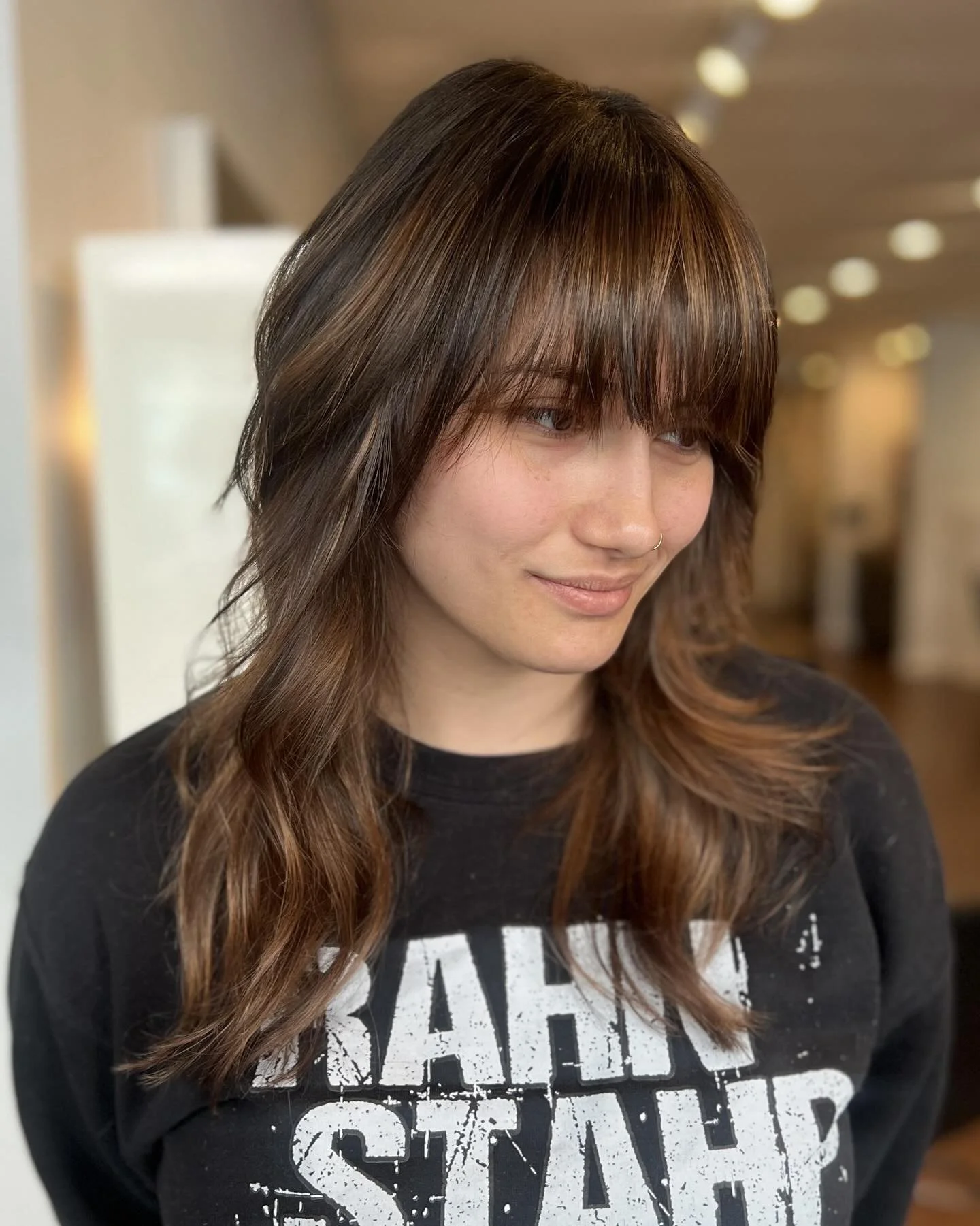 We’re thrilled to announce that @destinyamirahair has joined our team! 
Destiny loves creating both effortless, lived-in balayage and bold, vivid color transformations. Whether you’re looking for a few soft pops of dimension or a full, b