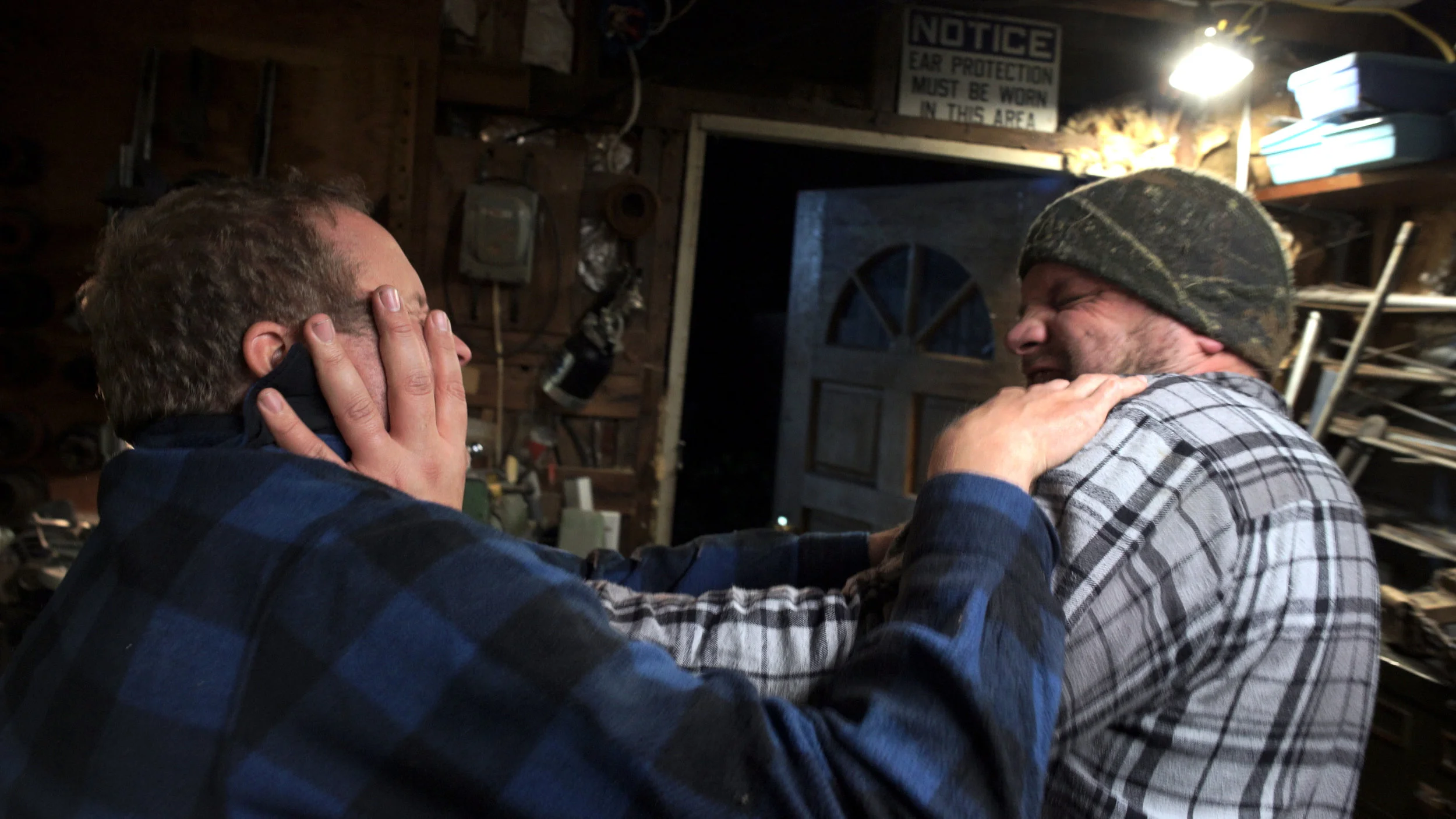 Bob and Daryl fight.jpg