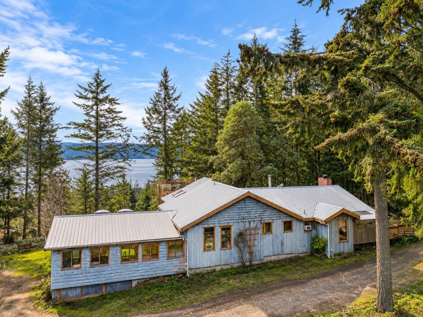 EXTERIOR BACK 2 - 1690 COTTAGE WAY.jpg