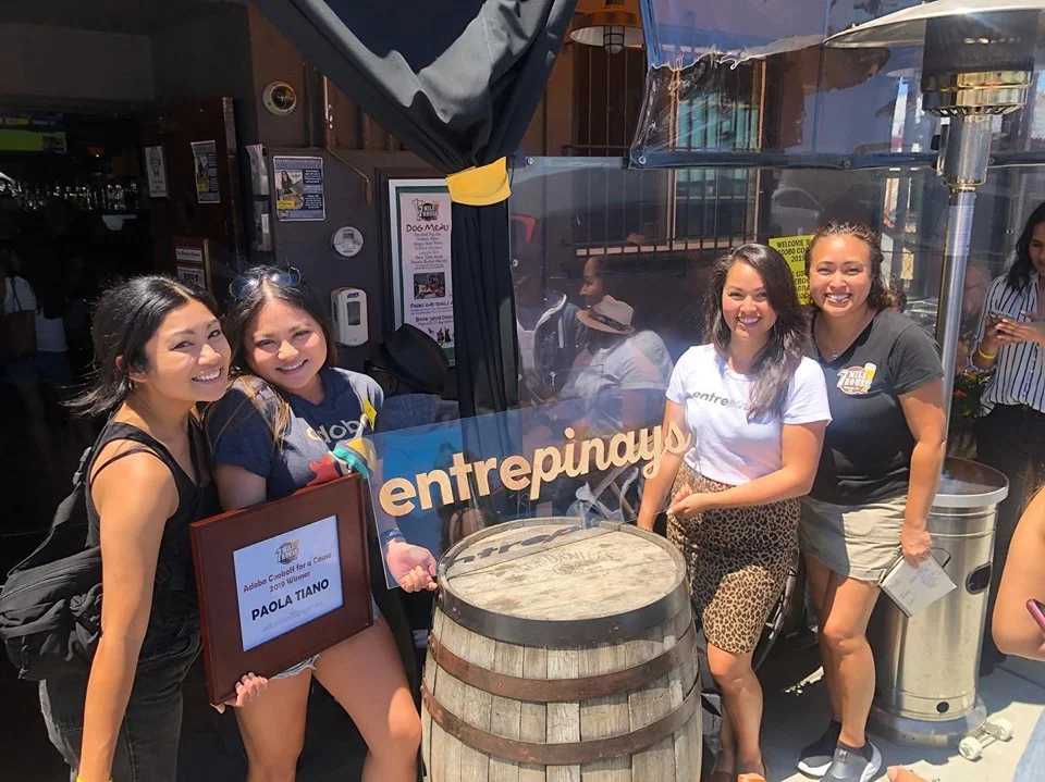 Paola with Vanessa and the Entrepinays team