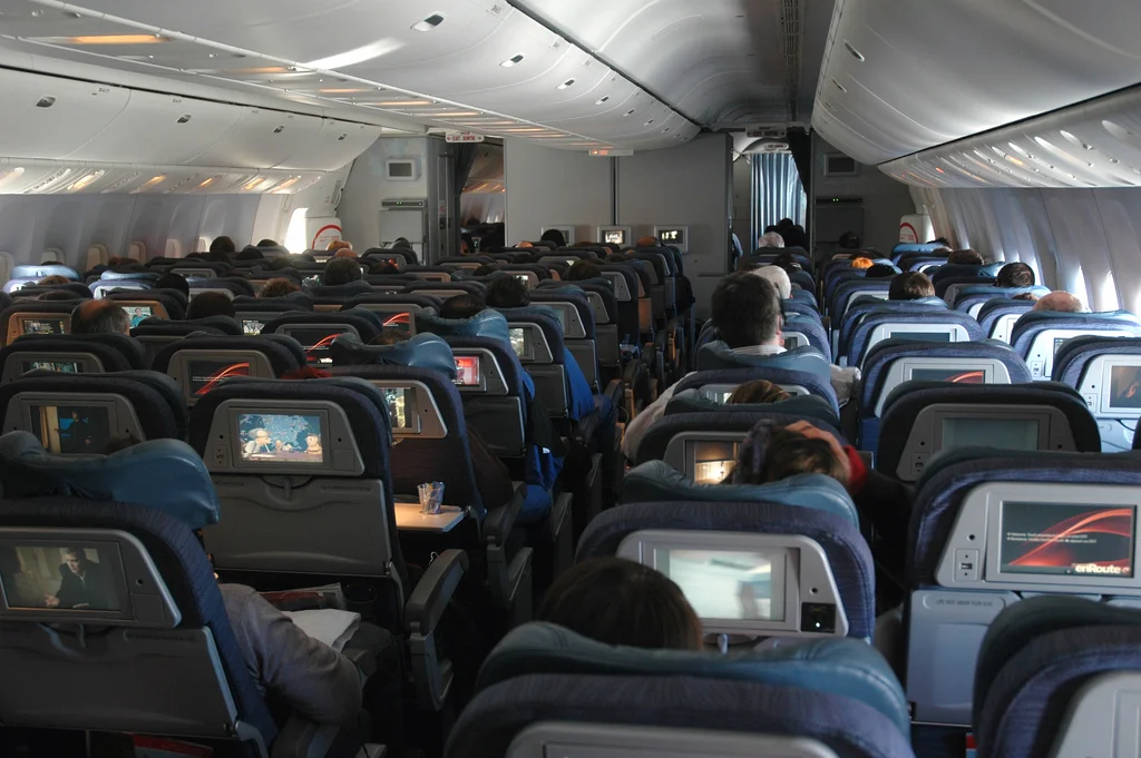 Five tricks to help calm flight anxiety
