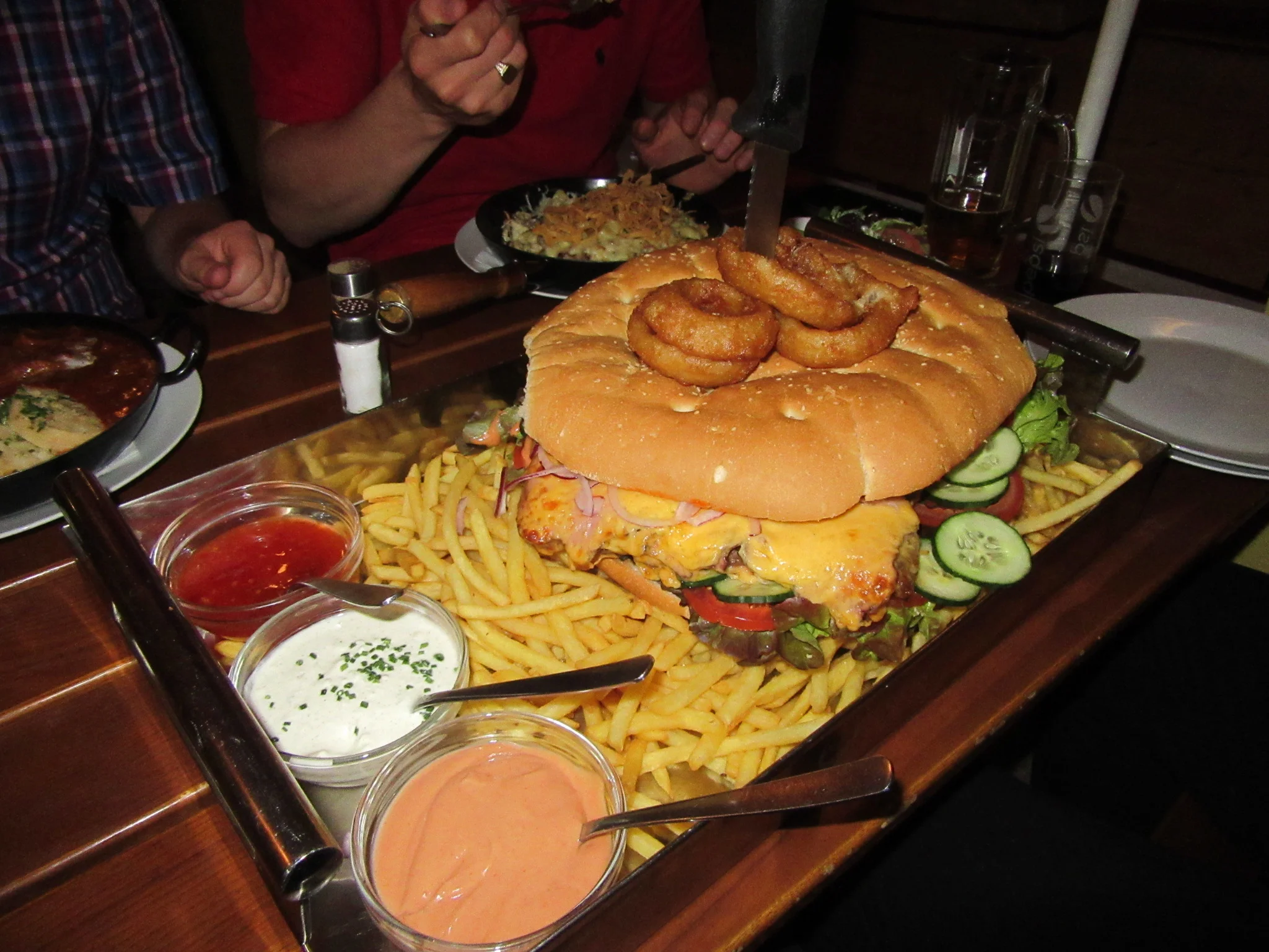 Europe daily blog #6: Big burgers before being back on the road