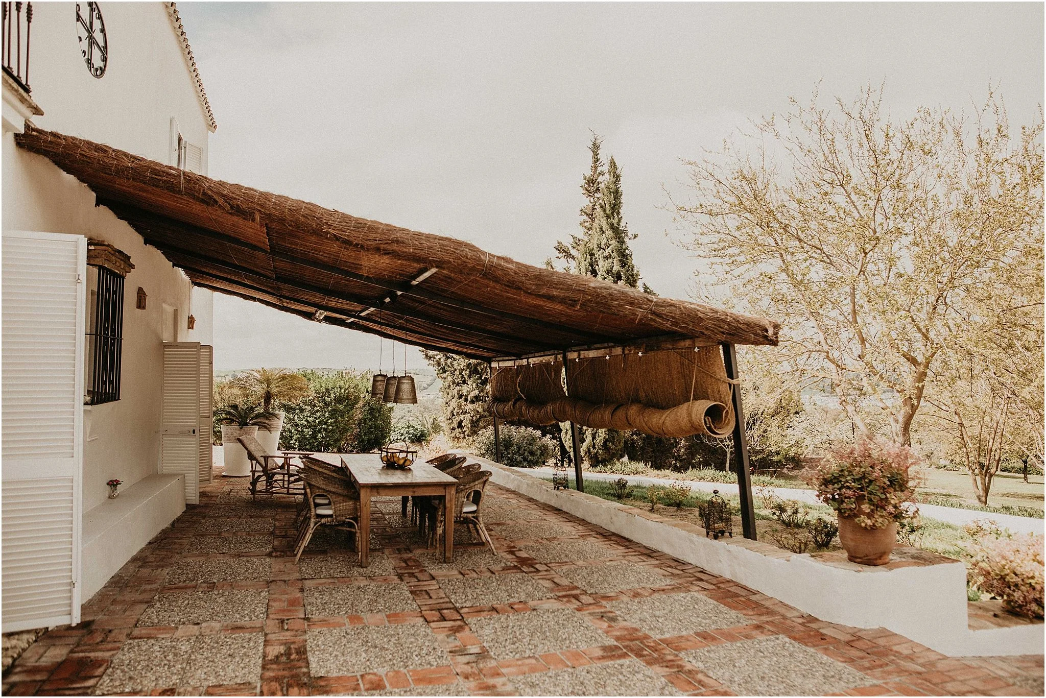 Intimate wedding venue with gipsy caravan 14.jpg