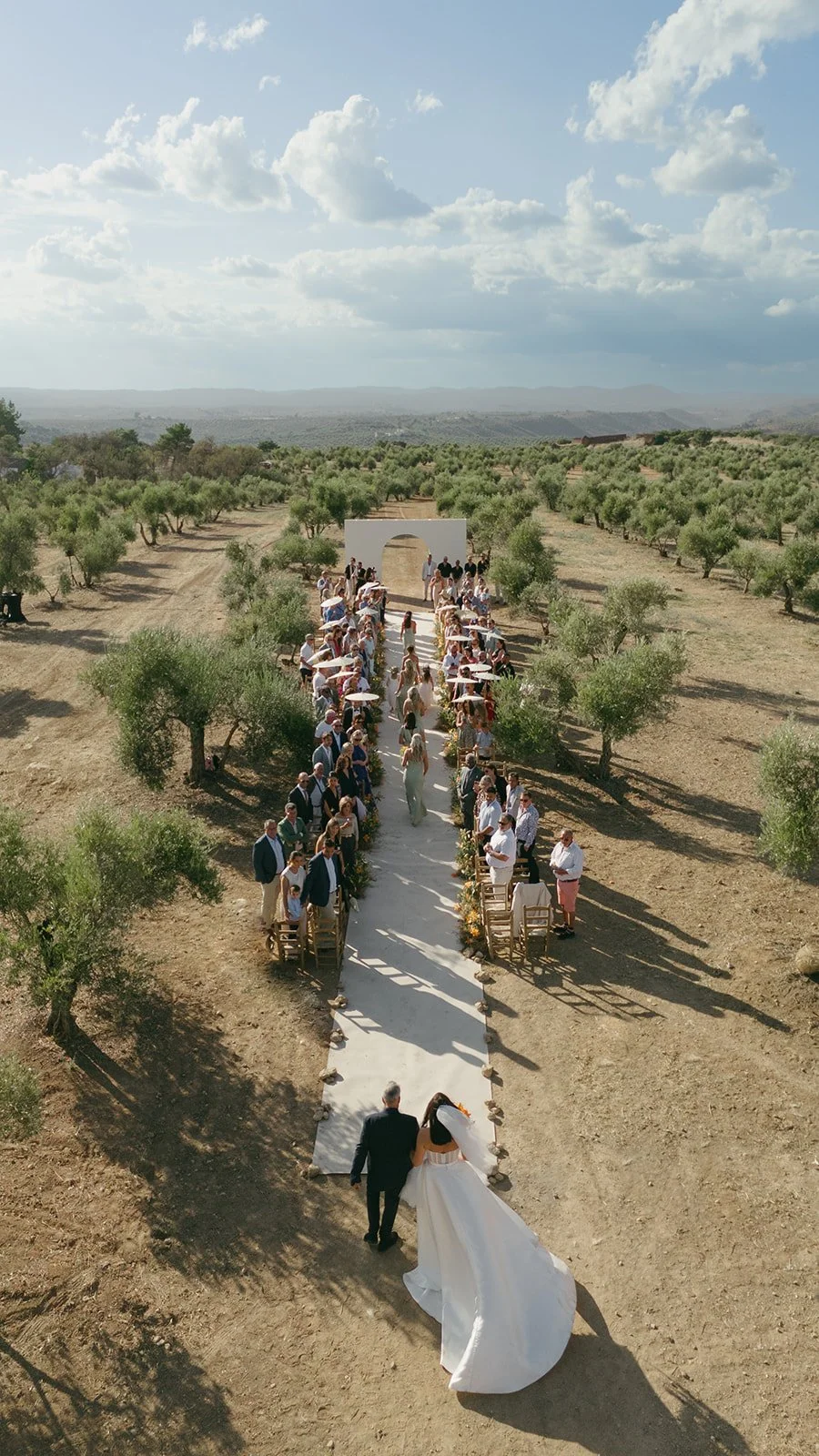 Understated Modern Wedding with a Bold Ceremony Design