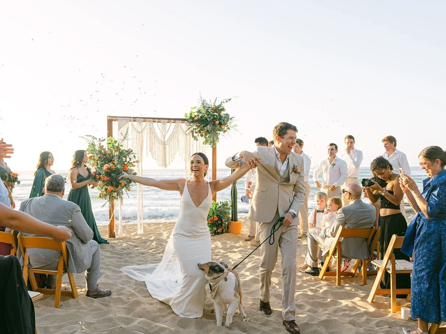 Una boda destino con estilo bohemio en Villa Dezecheo, Puerto Rico