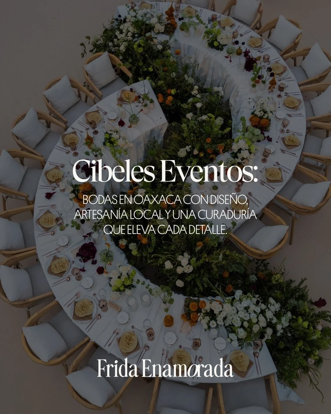 Hay bodas que se ven lindas. Y hay bodas que, adem&aacute;s, se sienten profundamente conectadas con el lugar donde suceden. 💫

Eso es parte de lo que hace tan especial la propuesta de @cibeleseventos en Oaxaca: una visi&oacute;n donde el mobiliario