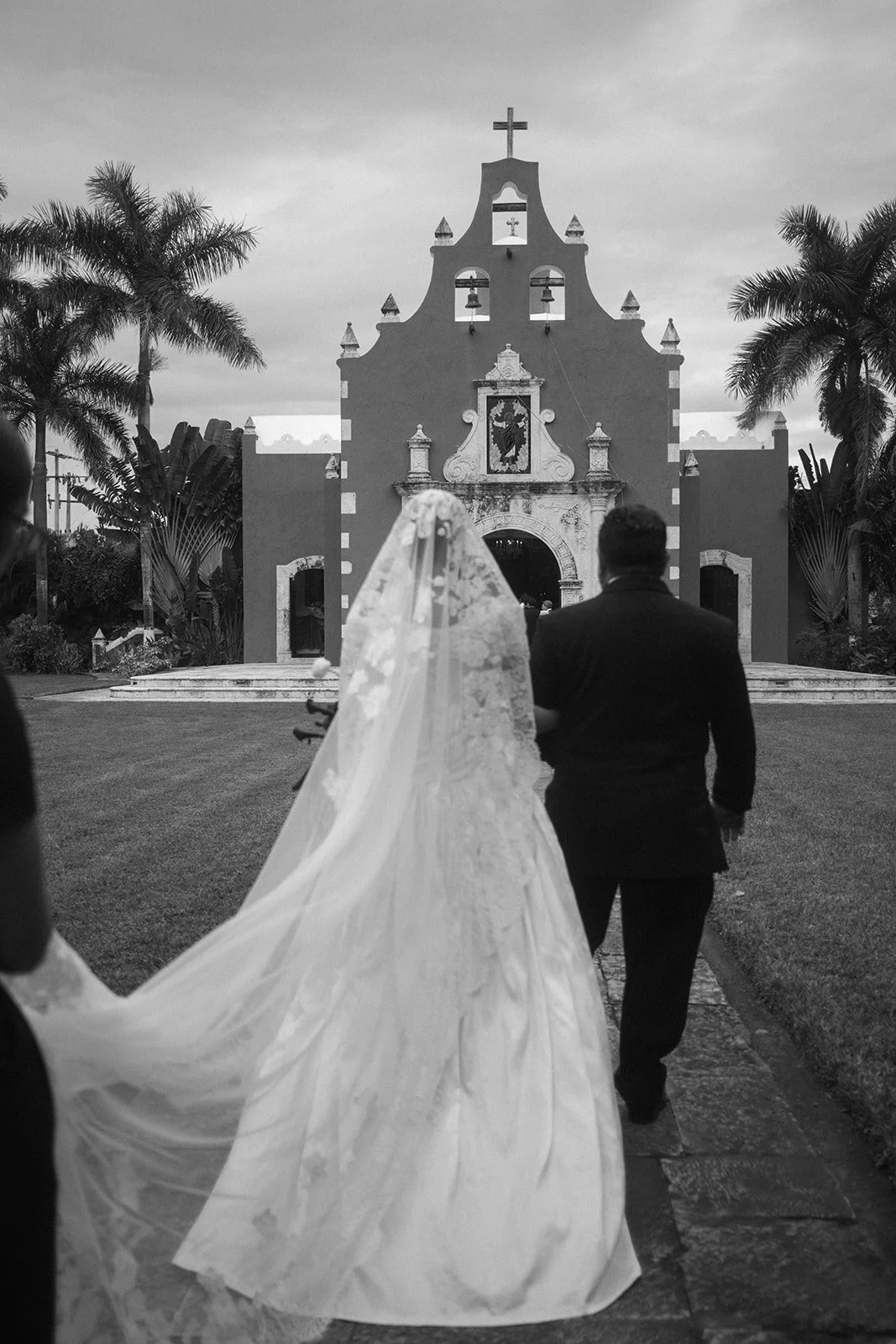 maisonbastien-kellyaxel-HaciendaSanDiegoCutz-merida-fhweddings-35.jpg