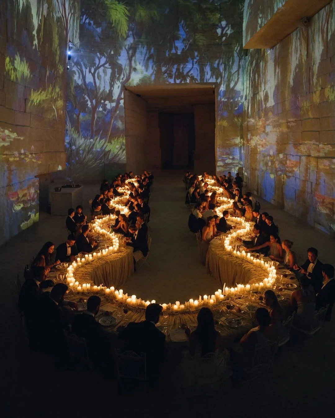&iexcl;Transforma tu espacio con un toque de magia! Estas mesas &uacute;nicas y impactantes no son solo muebles; son piezas que invitan a la conversaci&oacute;n, crean ambiente y act&uacute;an como obras de arte que iluminan tu vida. &iquest;Listo pa