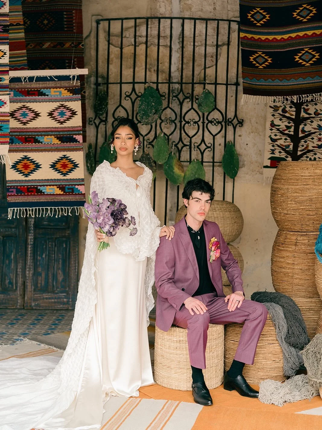 Hoy levantamos nuestros corazones para honrar la riqueza de nuestras ra&iacute;ces mexicanas. ✨ Desde sus artesan&iacute;as hasta los colores de nuestras tradiciones, cada detalle cuenta una historia que nos une. &iexcl;Celebremos juntos la herencia 