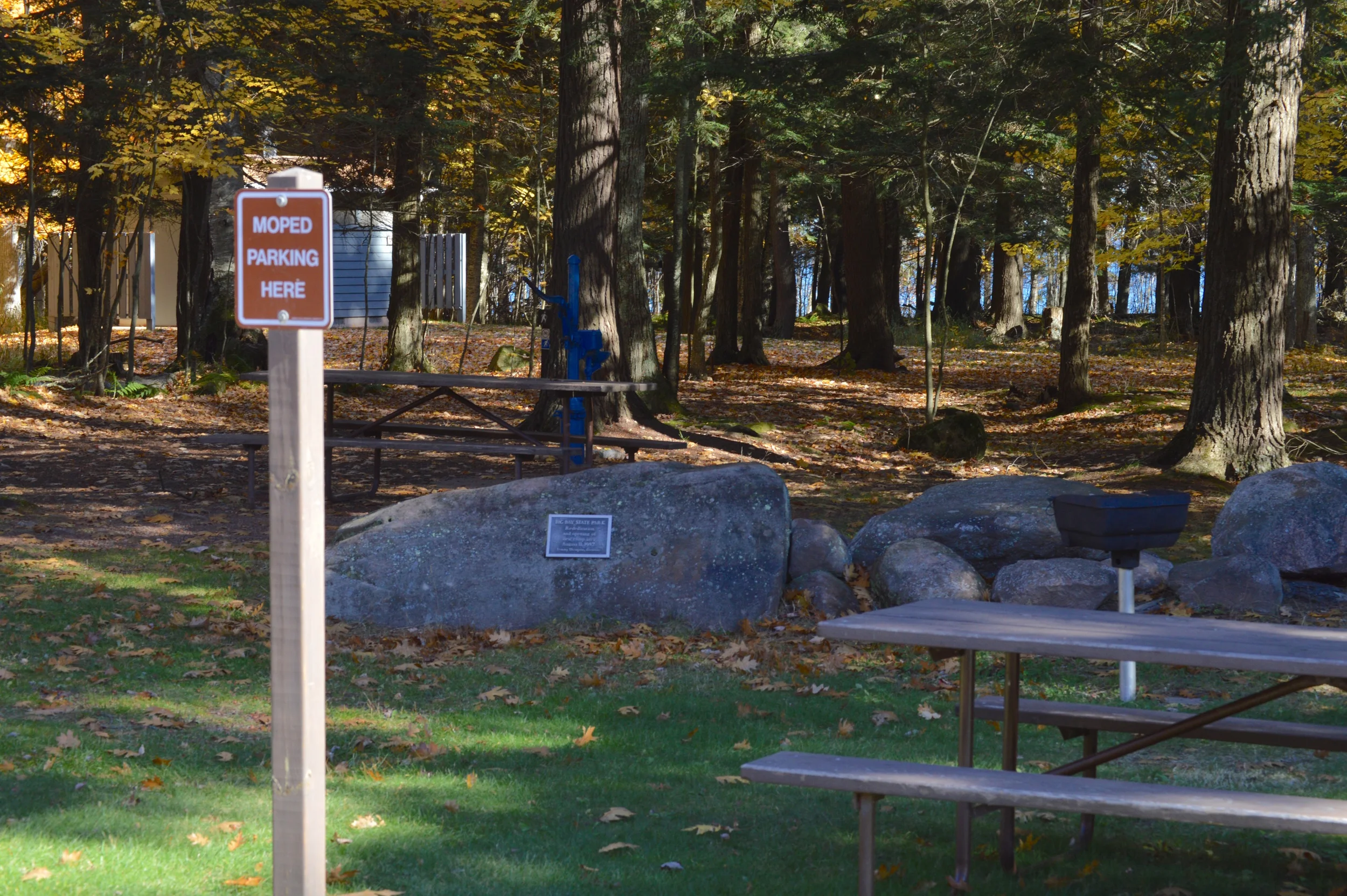 Trail to The Point From Parking Lot