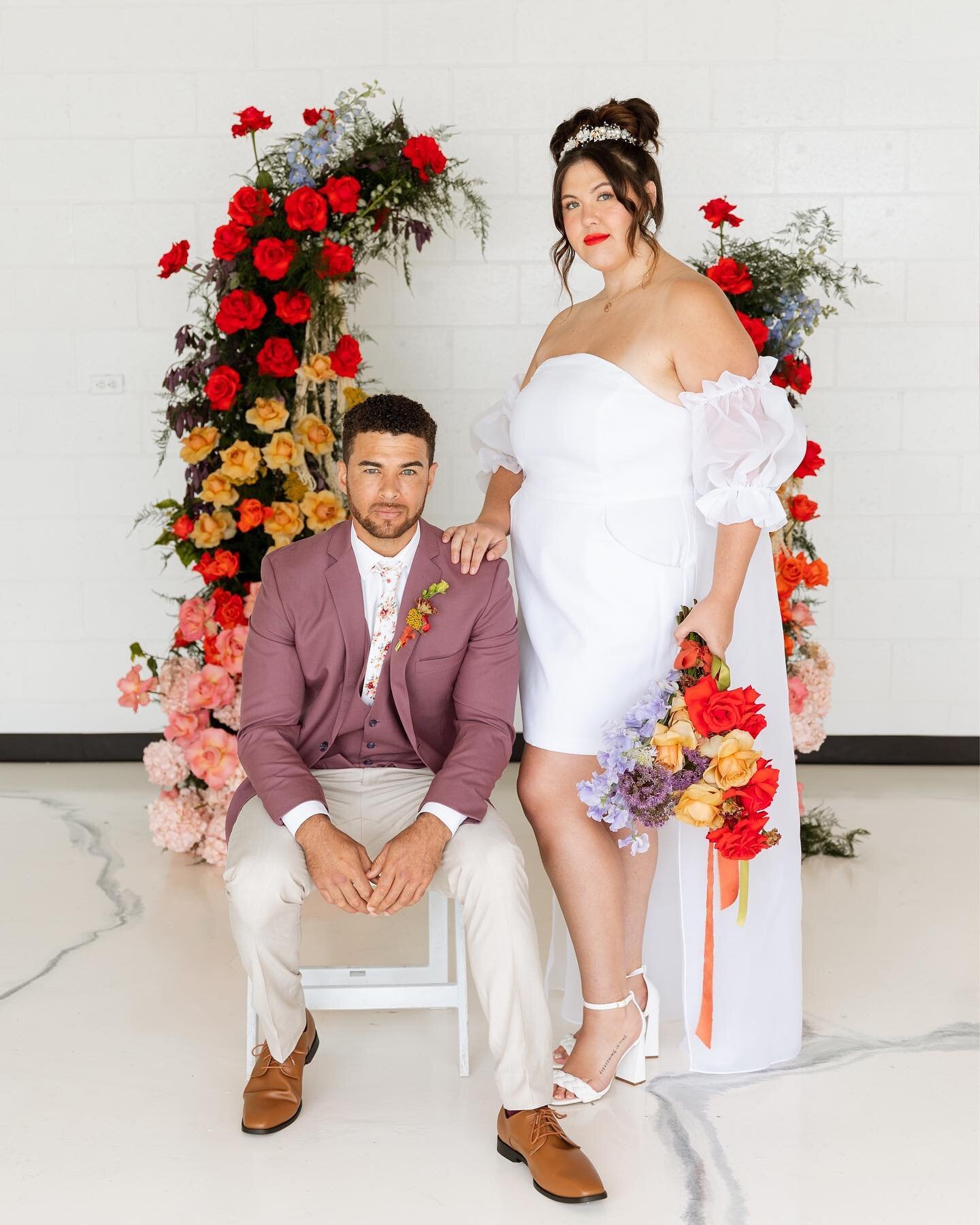 Colorful will always have my heart 🤤

Venue: @yardandsea 
Design+Style: @jasperandlaneevents
Invitations: @Jasperandlaneevents
Photographer: @dinadiazphoto
Florals: @Florenciaflorals
Rentals:&nbsp;@adorefolklore (Chairs) @hostesshaven (Tabletop)
Har