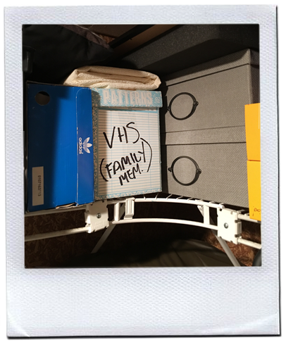 polaroidpicture_VHSbox.png