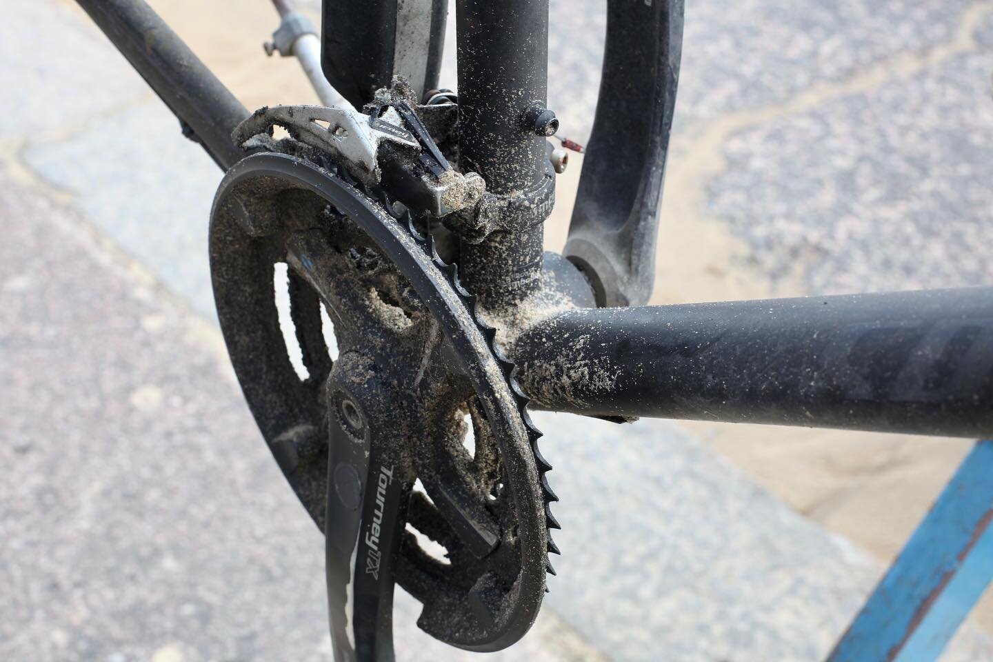 We&rsquo;ve had a lot of wind, rain and sand kicking about but now is the time to get your bike summer ready with a service to keep those parts moving. Drop us a message to book in for same day servicing. 
.
#bournemouth #bournemouthbeach #beach #cyc