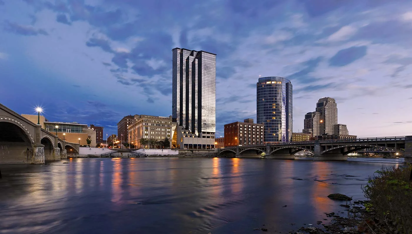 1459168458922_3-neighborhoods-in-grand-rapids-mi-for-families-featured.jpg