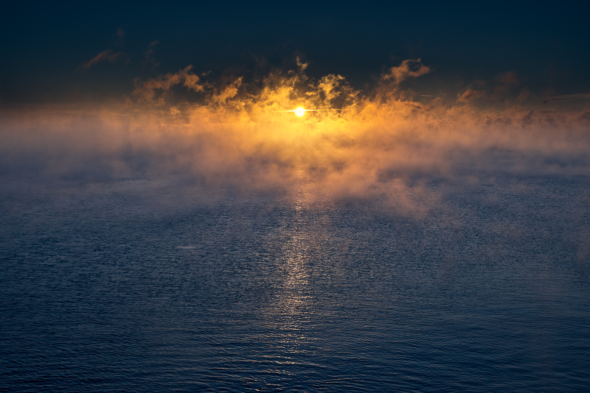 humber-bay_park_sunrise_clouds_fog_lake_01.jpg