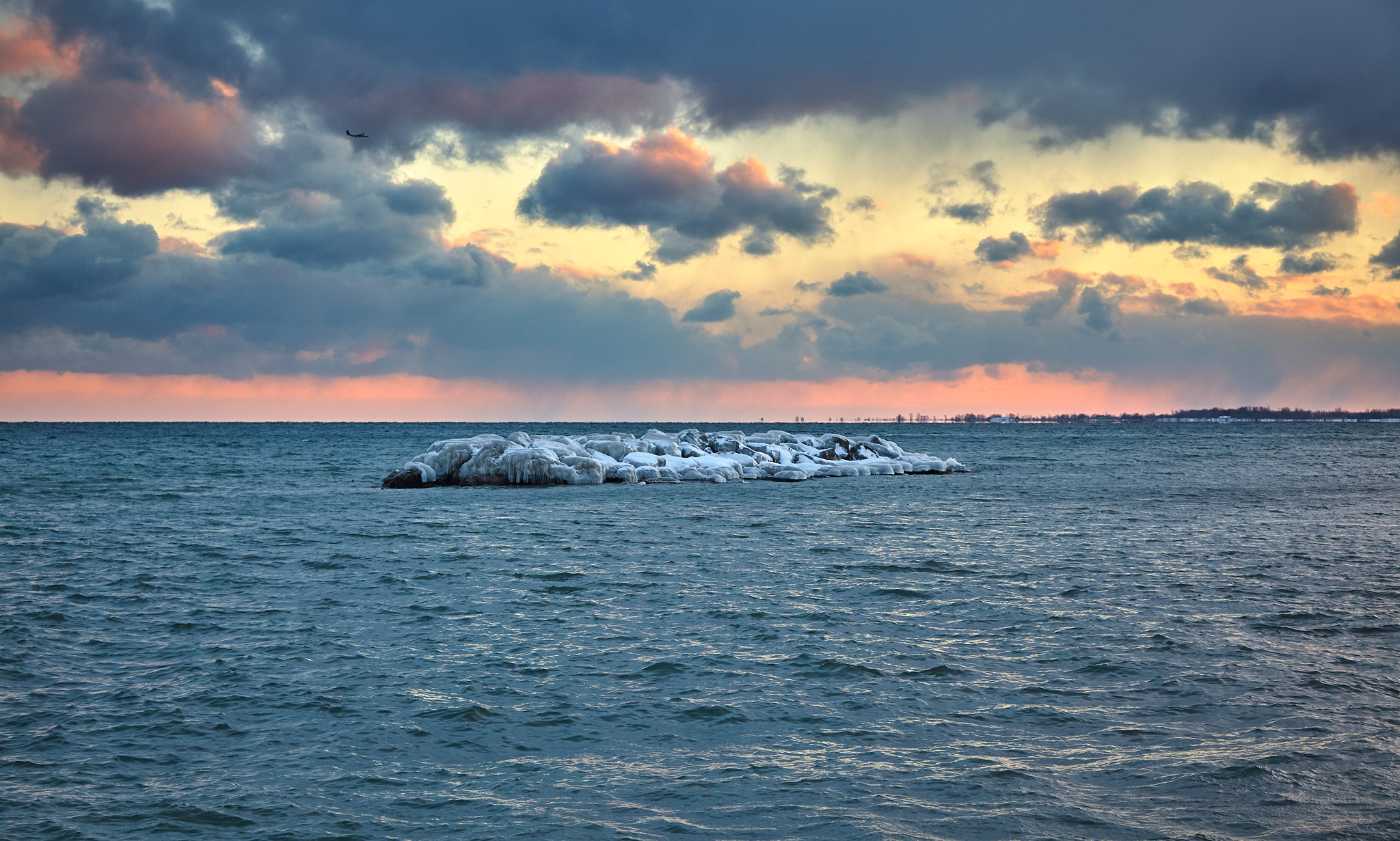 frozen-island_palmy-beach_02wide.jpg