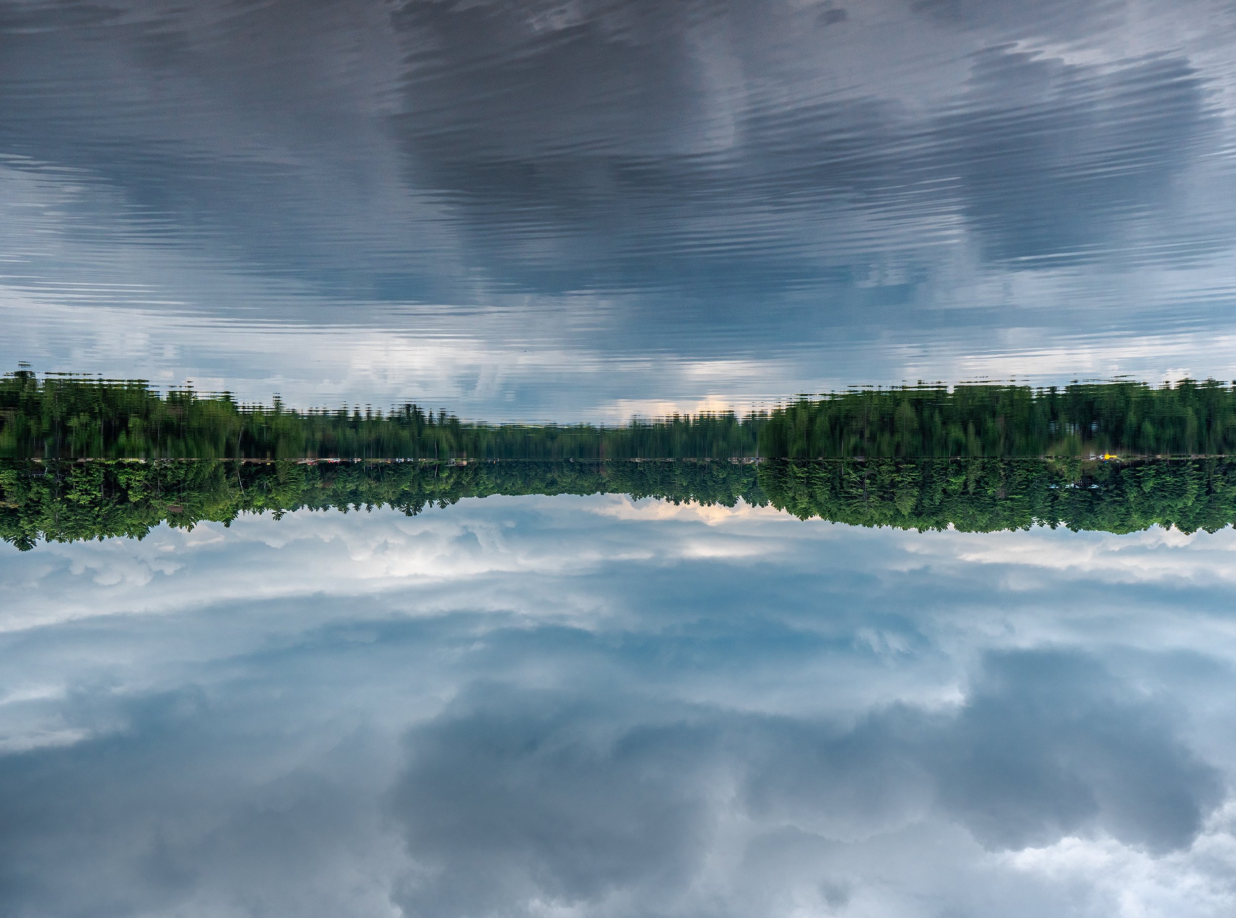 lake_clouds_reflection_180_03.jpg