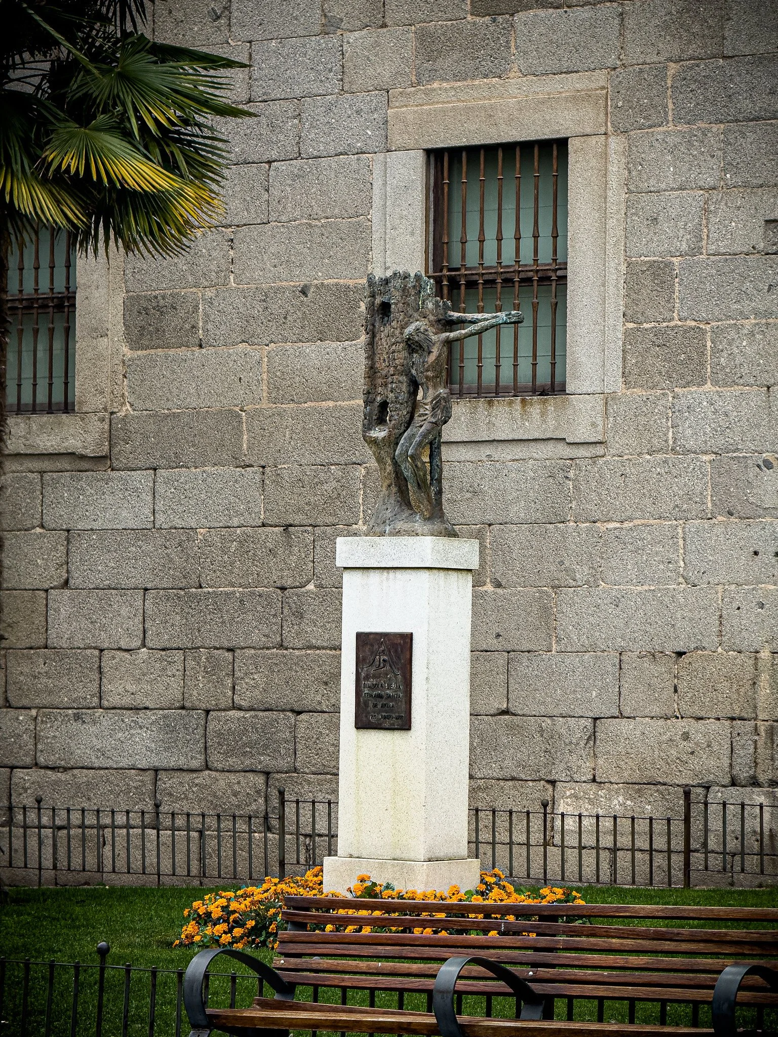 Monumento a los Caídos por Dios y por España