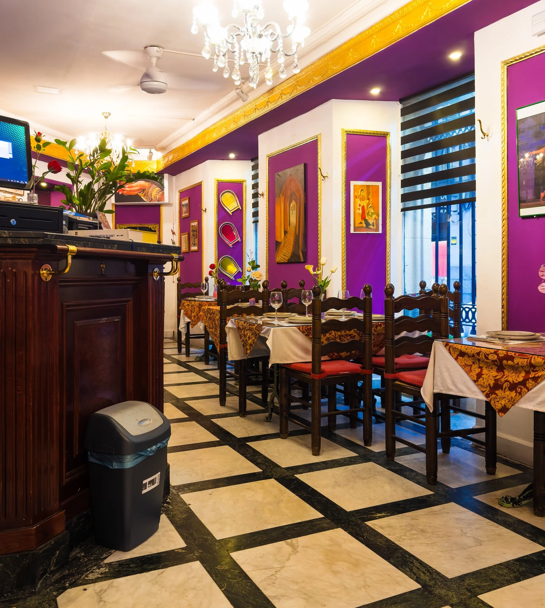 Agra Palace Indian Restaurant