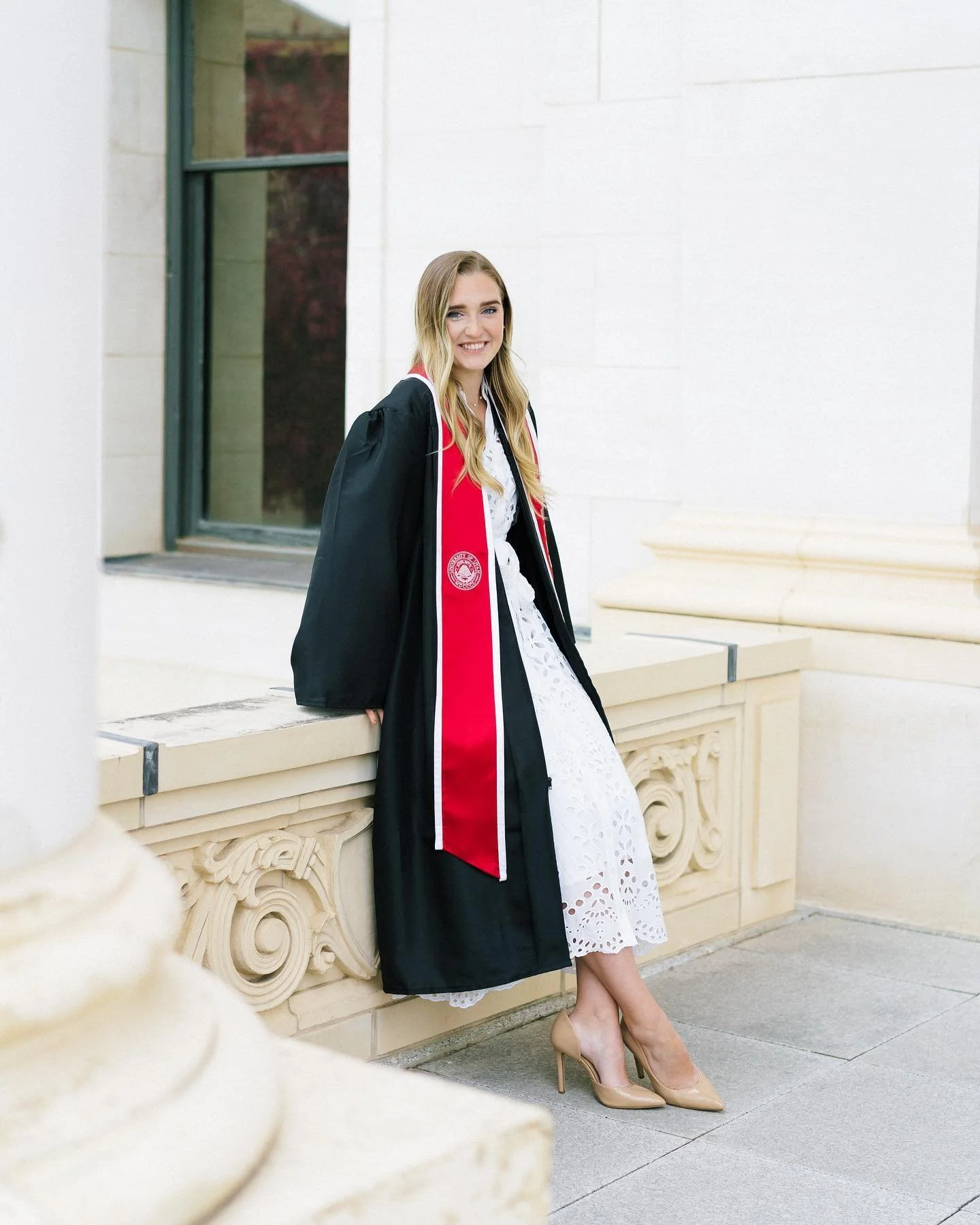 Congratulations to all the graduates this spring! So happy for my beautiful friend, Lauren 🤍🤍🤍