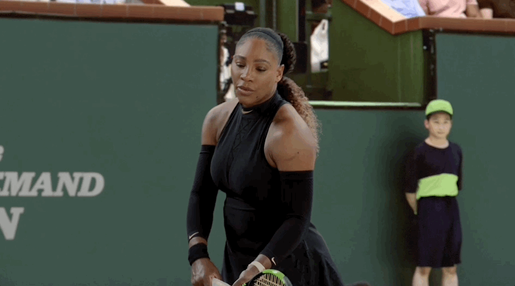 Serena Scare Gif.gif