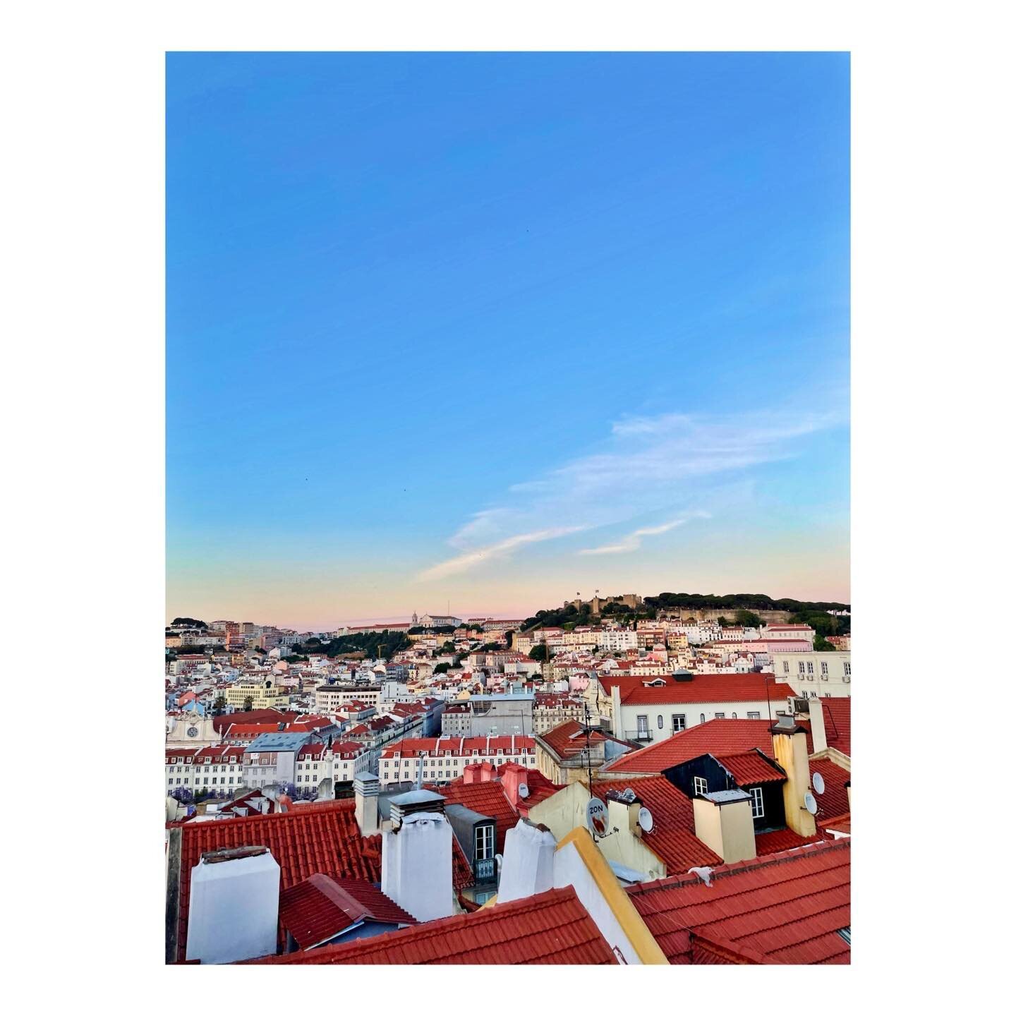 Lisboa by almost-evening.