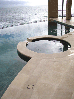 An oceanside pool in Maroubra