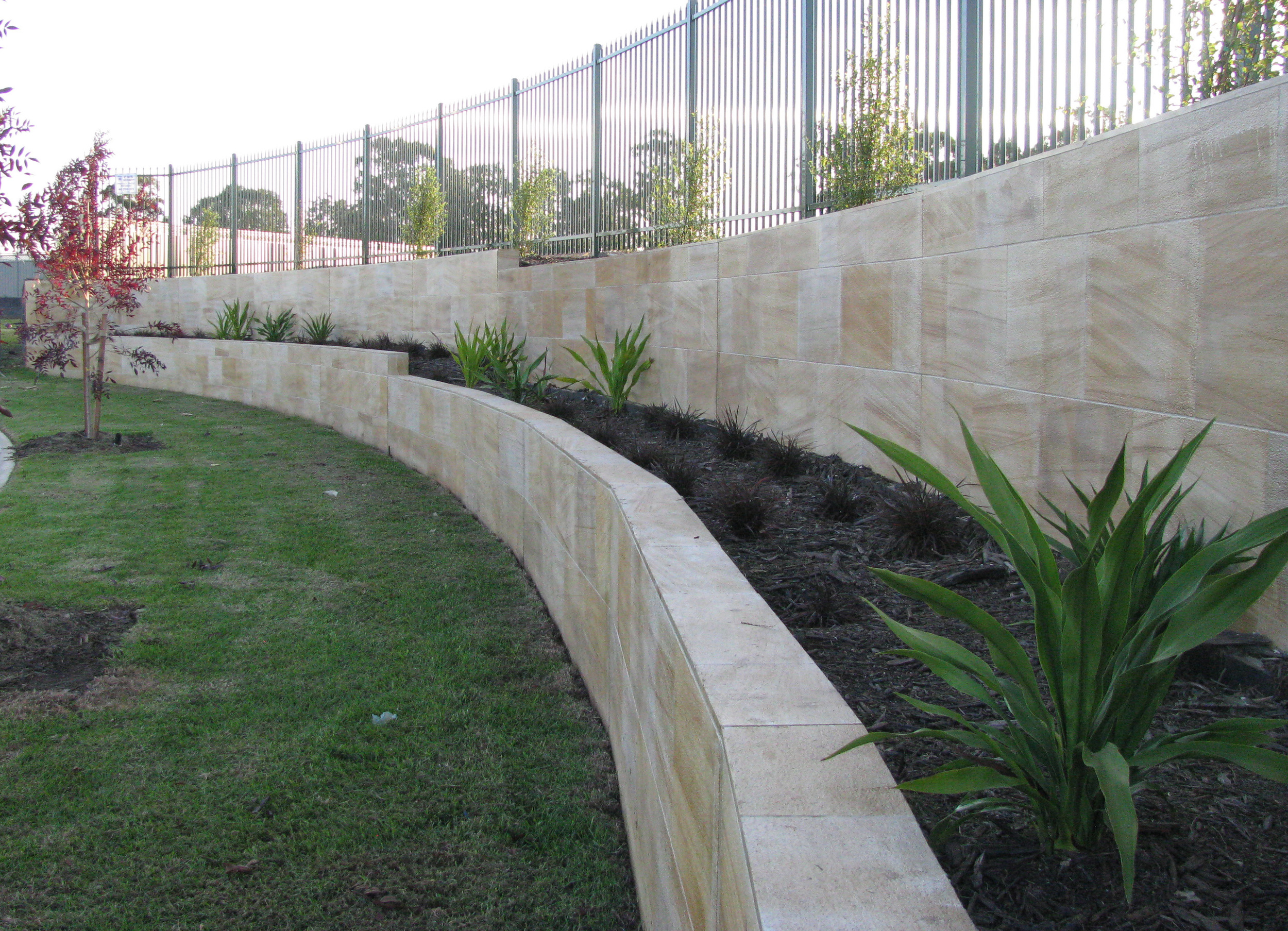 Coogee gardenwall.jpg