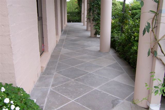 verandah in grey gum quartzite 2.jpg