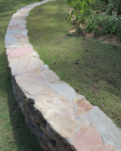 Quartzite-crazypave-wall.jpg