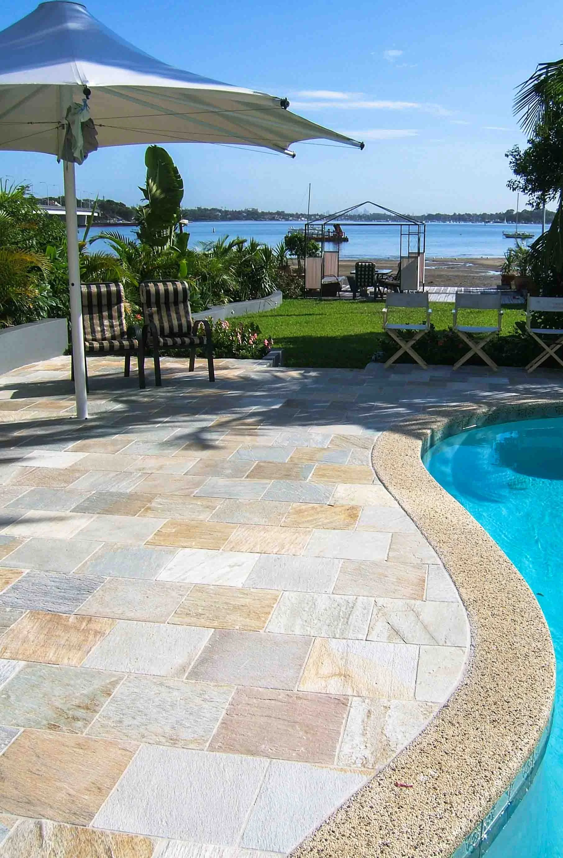 Quartzite-pool -deck.jpg