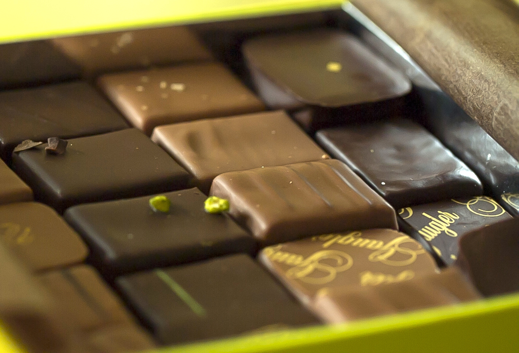 Hug_Pascal_04_The Chocolates_Visuel-2.jpg