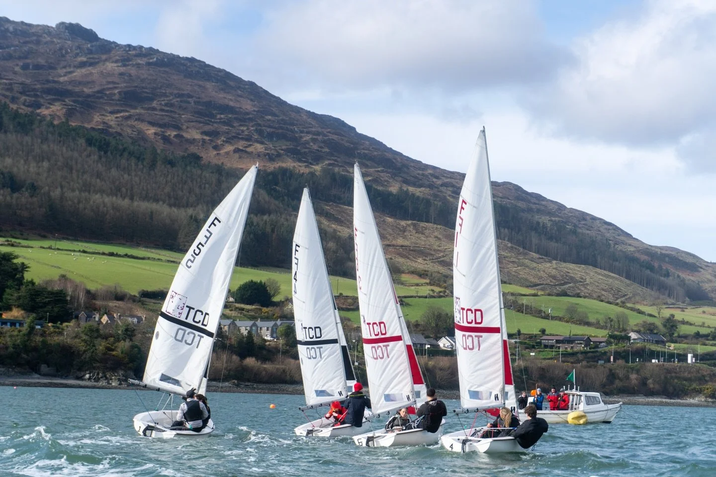 TCD TAKE VARSITIES🐦&zwj;🔥🐦&zwj;🔥💃💃 One time felt so nice, we just had to do it twice🏆

After 3 days of intensely competitive racing, Trinity Sailing defended the IUSA varsities title in Carlingford💪💪. After two full round robins in varying c