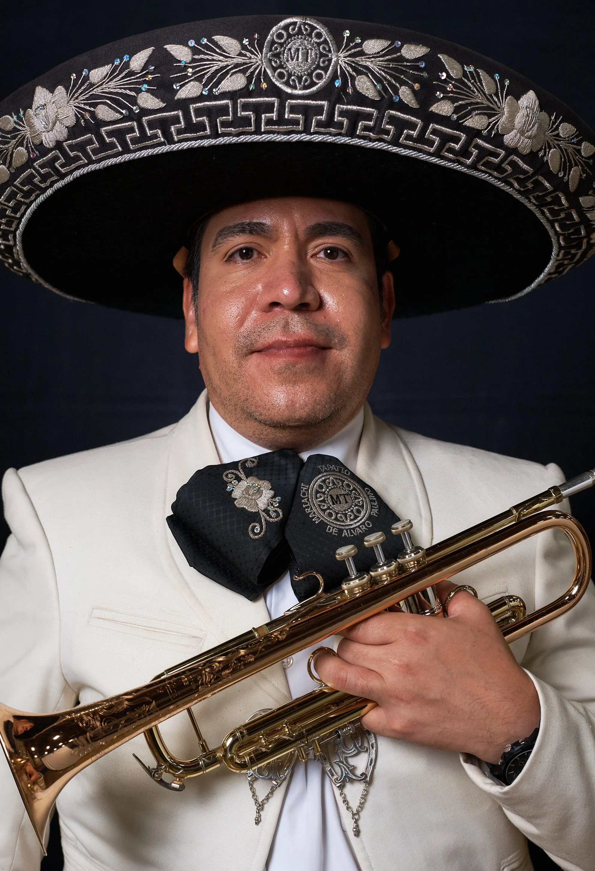 Musica para la Mariposa Monarca:  MARIACHI