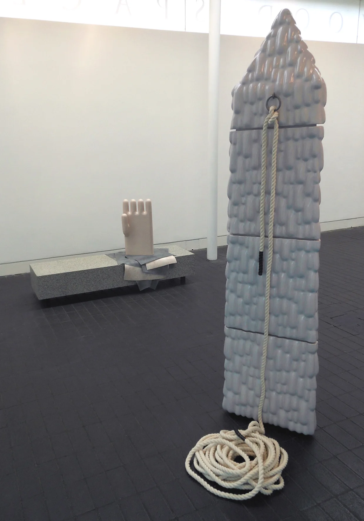 Left Hand, Obelisk